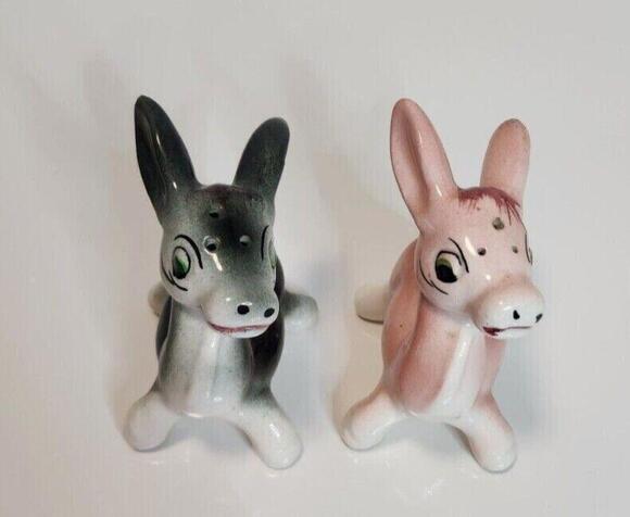 Mid century Donkeys Salt & Pepper Shakers Vintage Japan Pink Gray - Picture 4 of 5